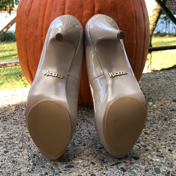 Nickels Beige Shoes - Picture 9 of 9